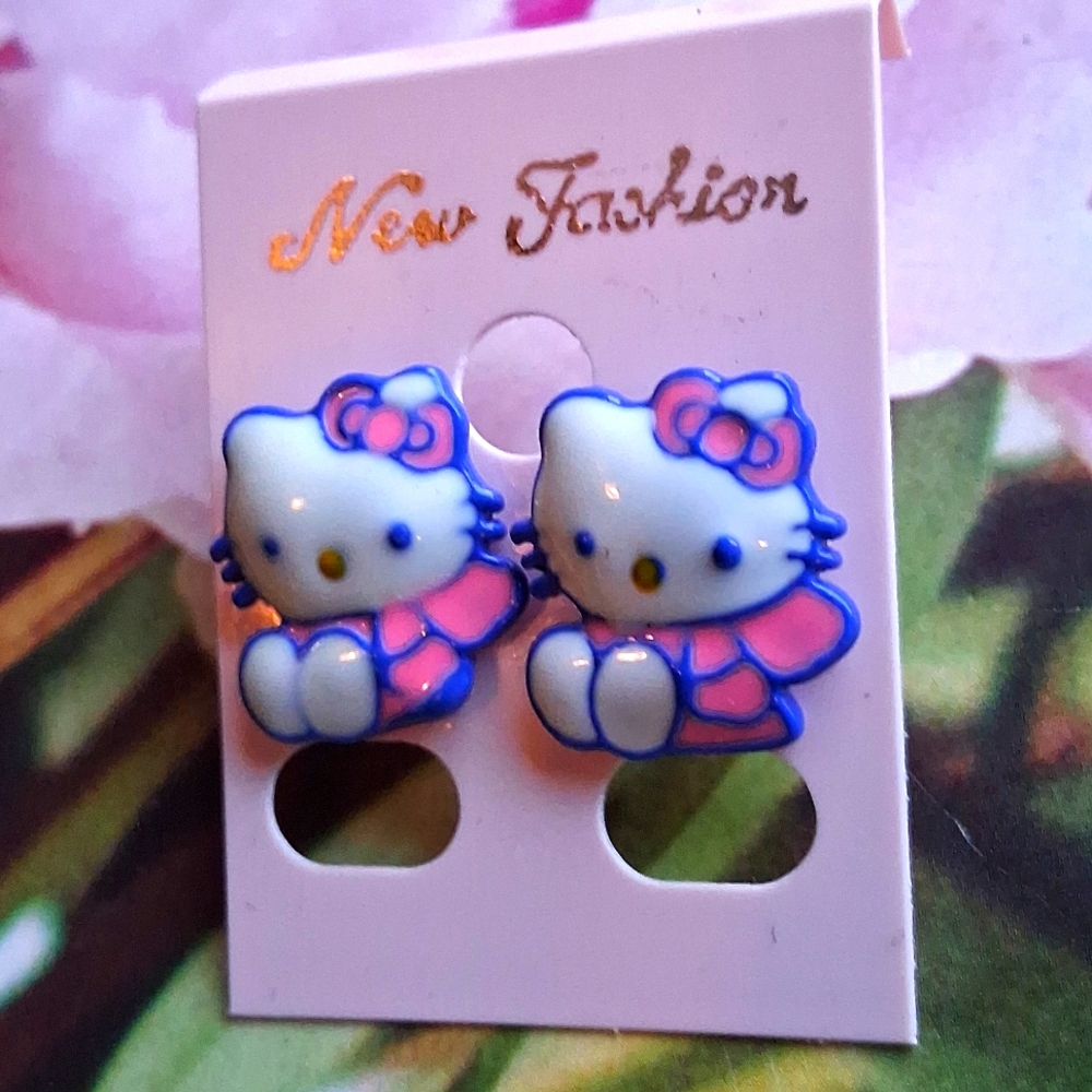 Hello Kitty Stud earrings